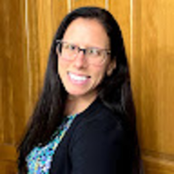 Meet your Posher, Jennifer - Picture 1 of 1